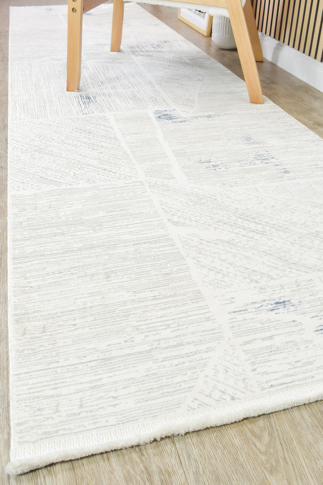 Eden 30312A Blue Cream Runner