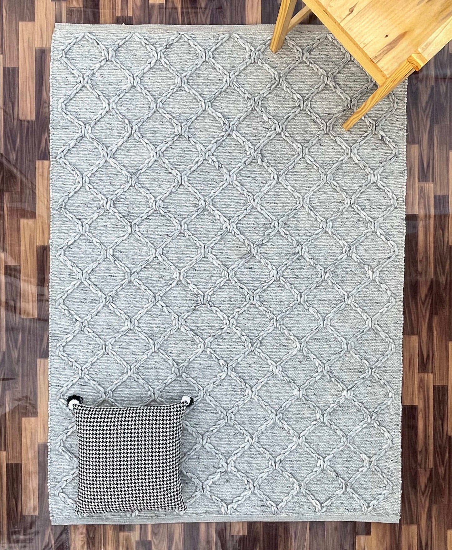 Curio Spotted Grey Rug