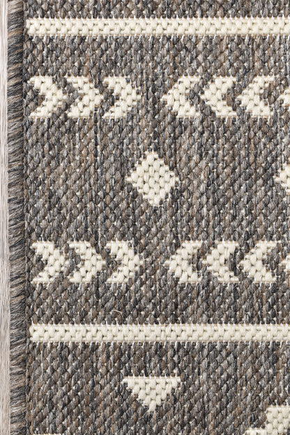 Alaska Brown Rug 3333-W71E