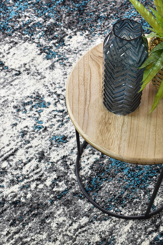 Dahlia 651 White Turquoise Rug