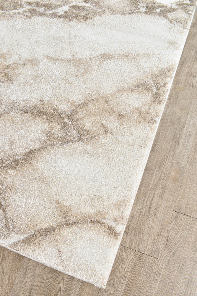 Sofia Emberwood Runner