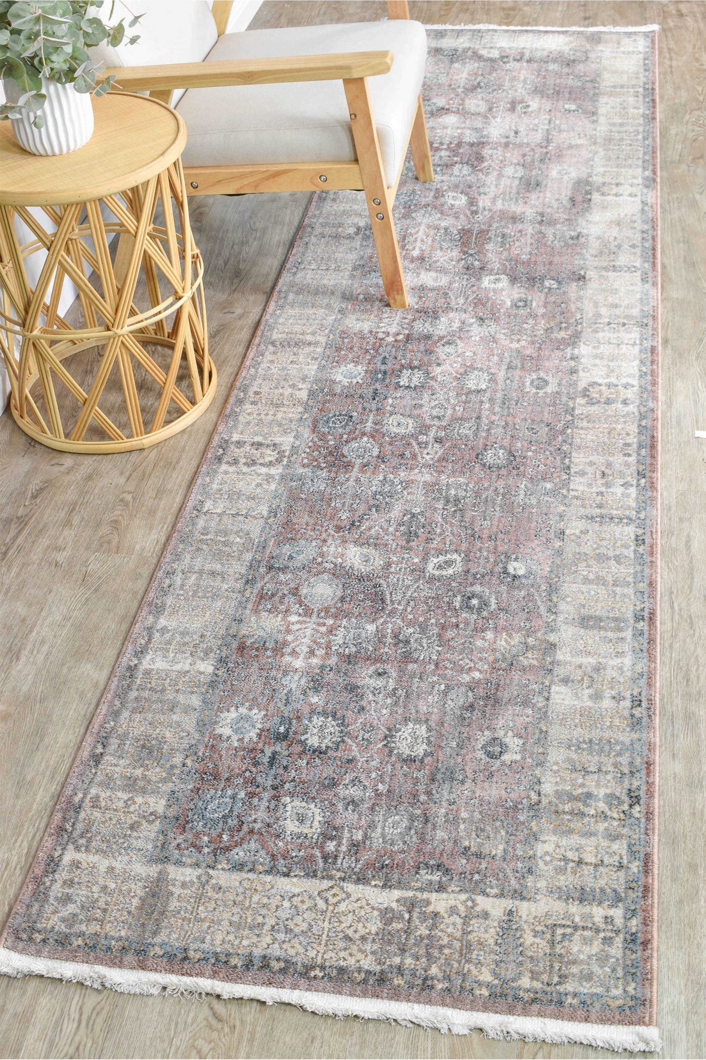 Novara 0B568A Rose Balm Runner