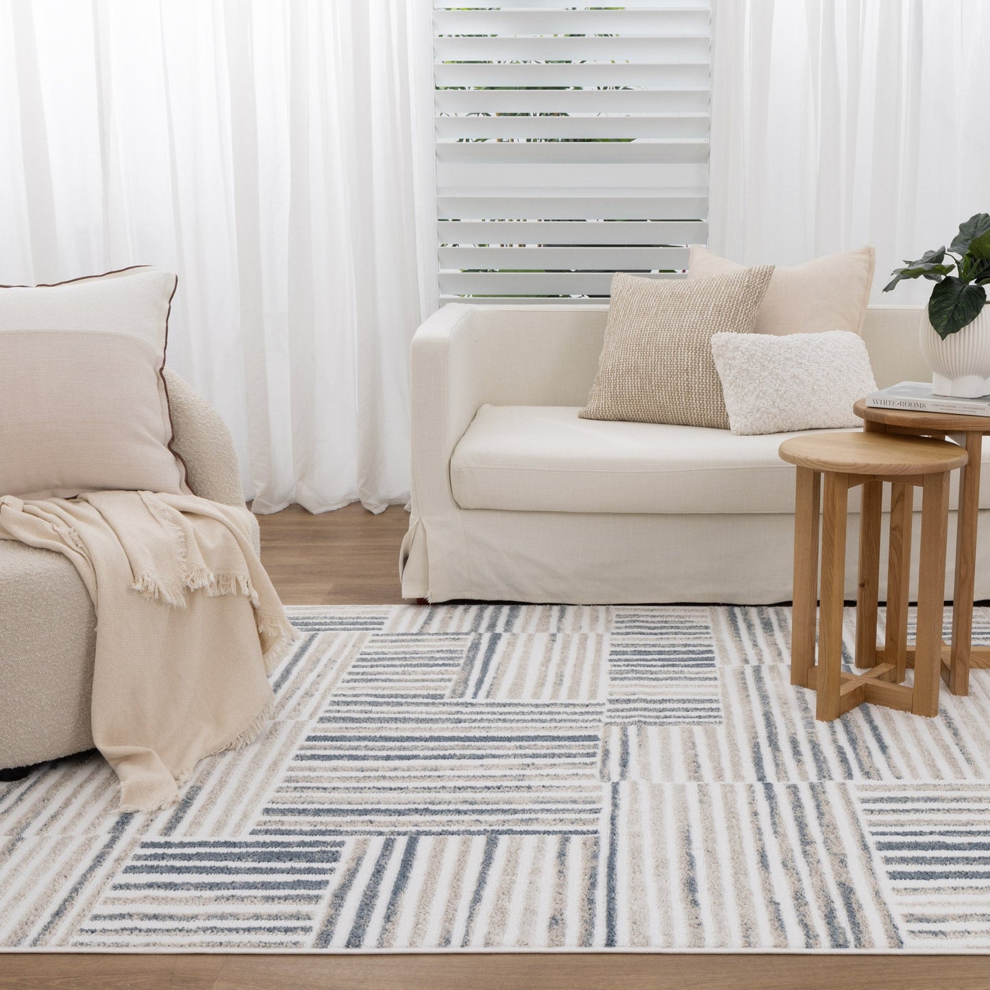Wellington Geometric Lines Blue Rug - W002