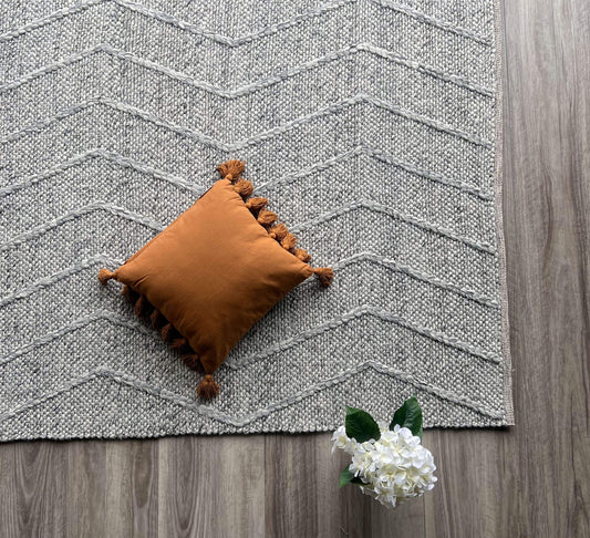 Waves Spotted Grey Rug