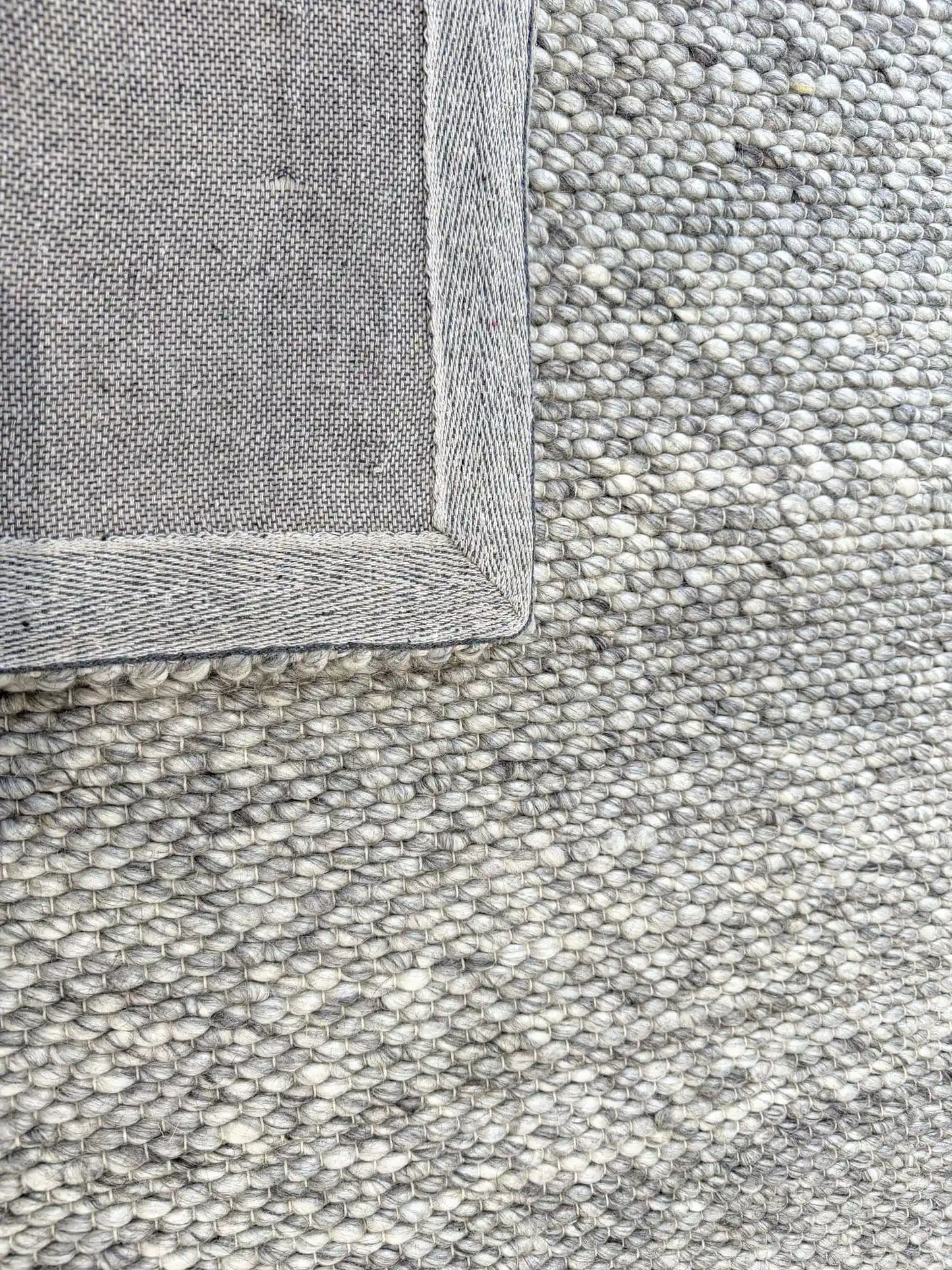 Essence Minimal Wool Weave Grey Rug