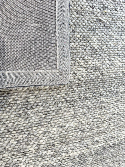Essence Minimal Wool Weave Grey Rug